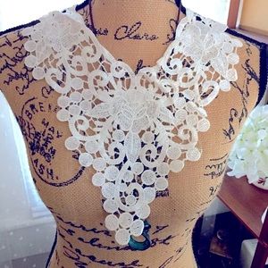 Crochet Lace Attachable Collar New